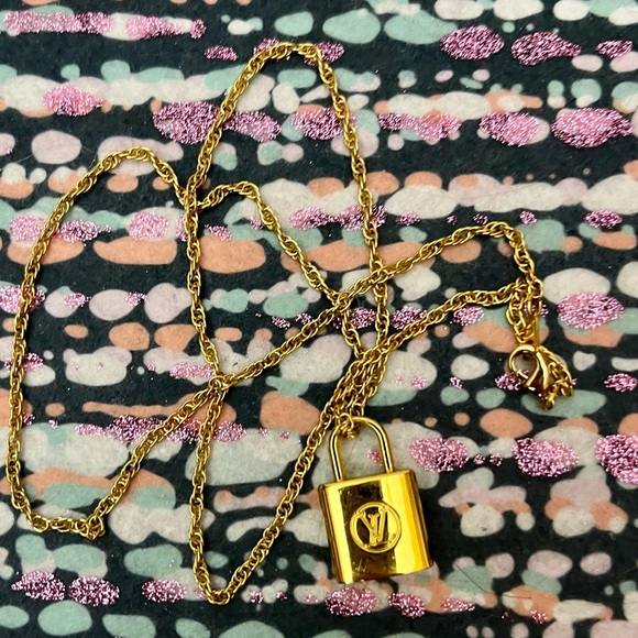 Auth Louis Vuitton small zip pull charm logo lock up cycled w/ GP 20” chain - Picture 5 of 8
